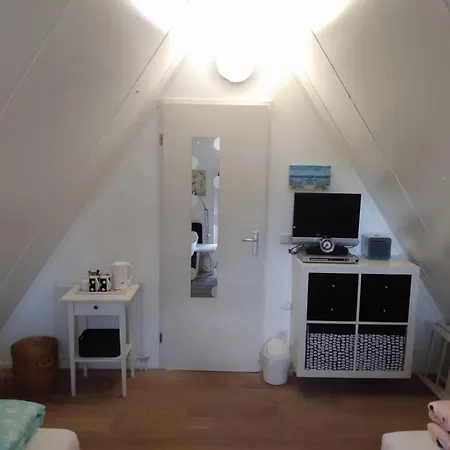 度假居 Cozy In Burgerbrug